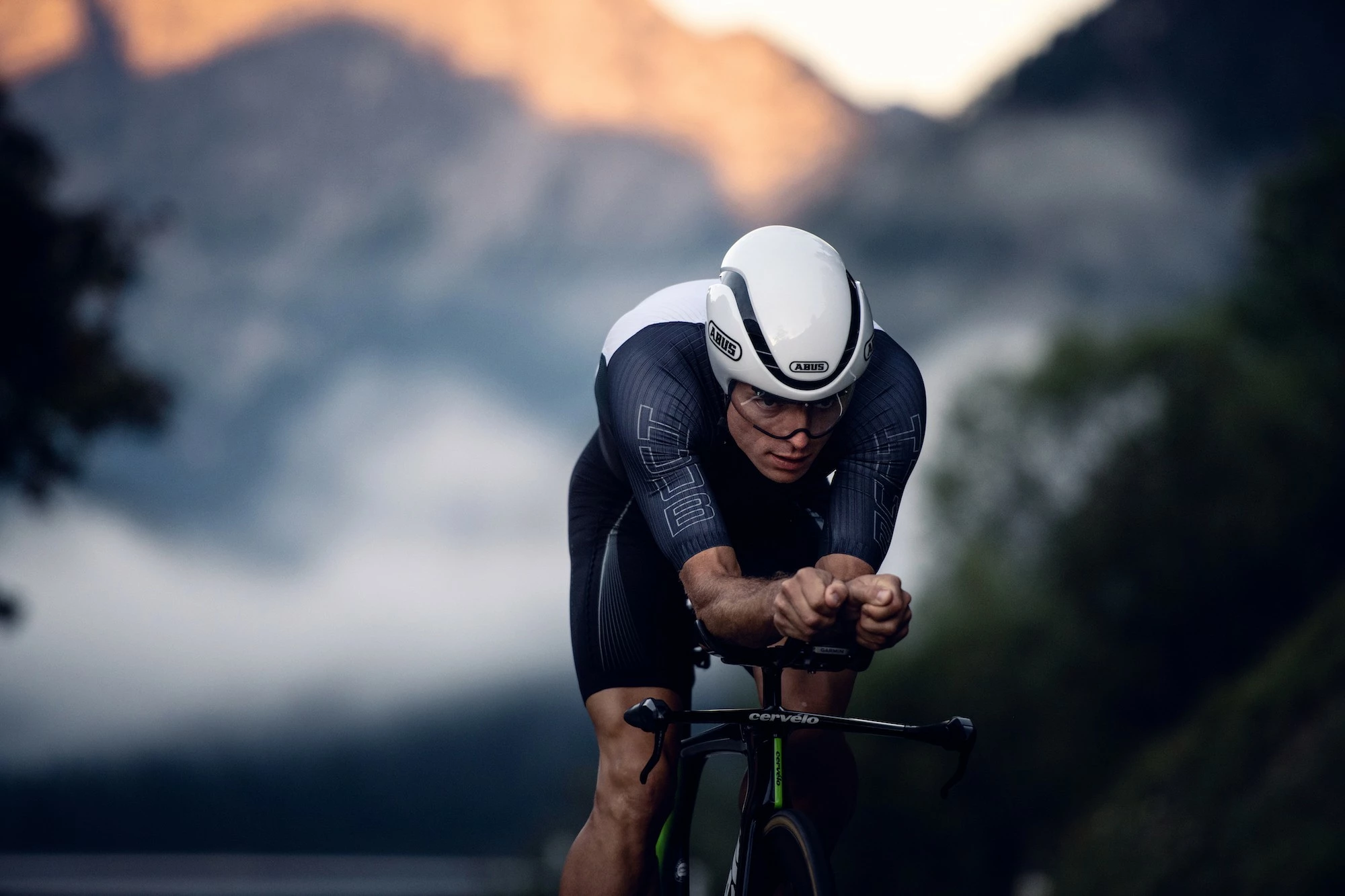 Abus Salg -Abus Salg 20200821 ABUS Gamechanger TT white 00074