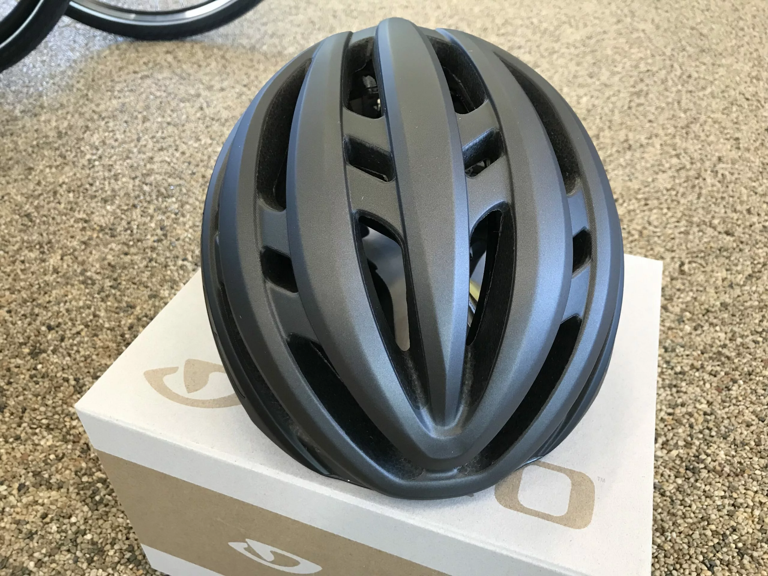 Hjelm Giro Agilis Mips L/59-63cm Matsort 3 Hjelm Giro Agilis Mips L/59-63cm Matsort